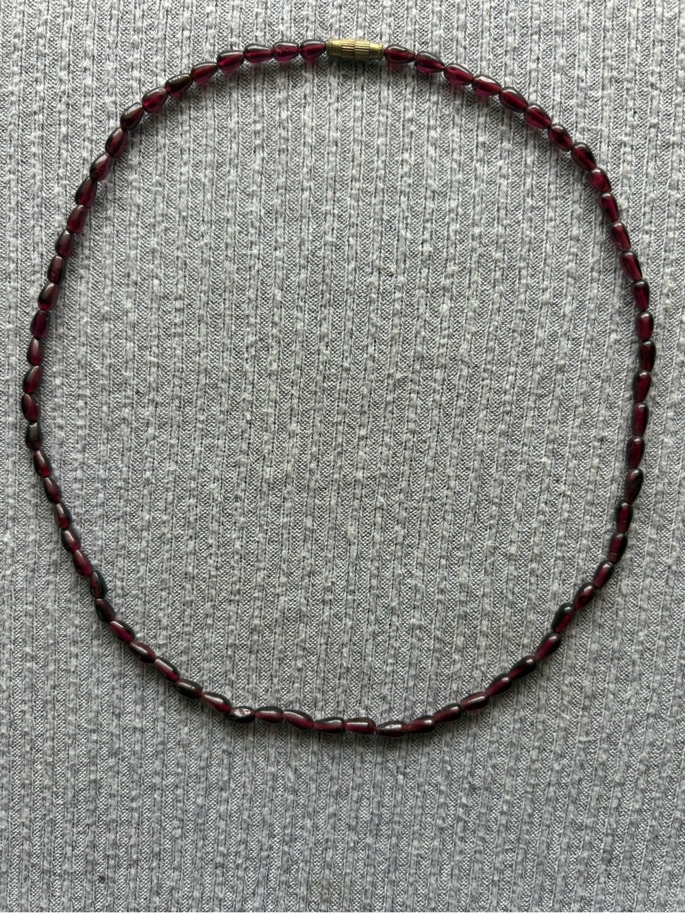 Vintage red beaded necklace with screw clasp